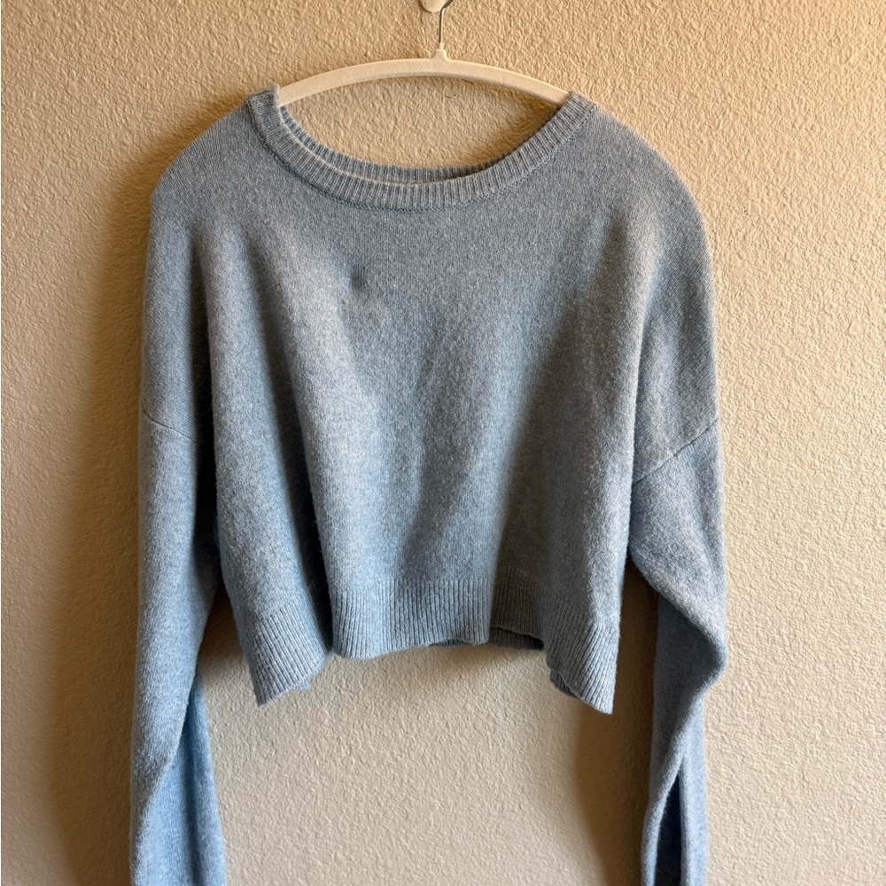 Cropped Sweater Light Blue Pacsun - Casual, Minimalist, Winter, Lightweight - Picture 2 of 8